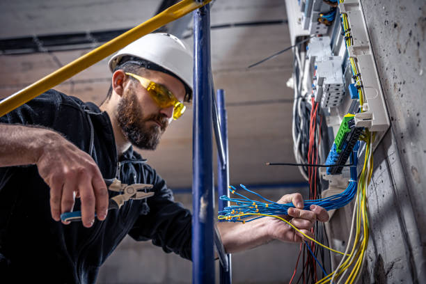 Best Affordable Emergency Electrician  in Lincolnia, VA